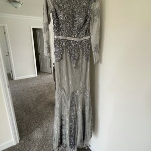 Long sleeve grey peplum dress